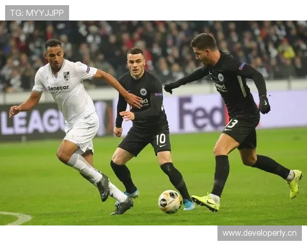 巴黎圣日耳曼仍领跑法甲,但欧冠竞争力是否具备? 巴黎圣日耳曼仍领跑法甲,但欧冠竞争力是否具备?