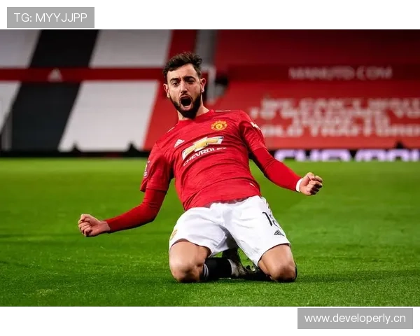 曼联进攻瘫痪,问题不在锋线而在中场推进彻底断链 曼联进攻瘫痪,问题不在锋线而在中场推进彻底断链