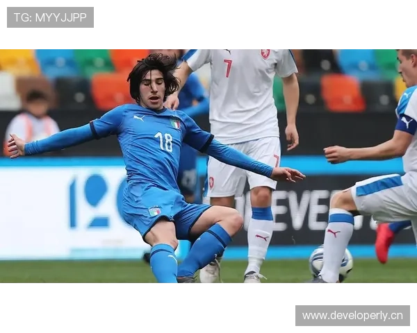 琼阿梅尼 vs 托纳利：新一代后腰的战术角色与体系适配差异分析