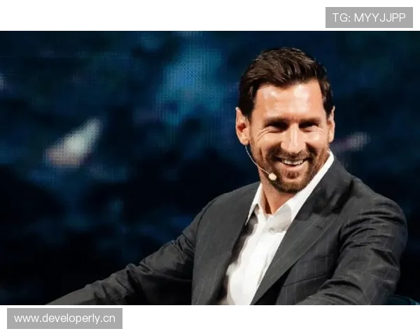 苏亚雷斯居然早餐喝香槟？这生活跟咱们差几条命啊！