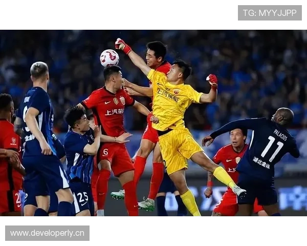 颜骏凌家里这厨房和五星级饭店一个档次，这工资到底哪来的？