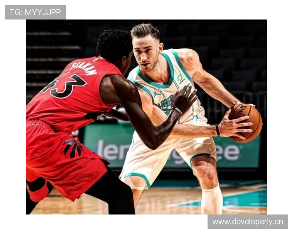 西蒙斯无球效率提升，防守端持续影响比赛节奏